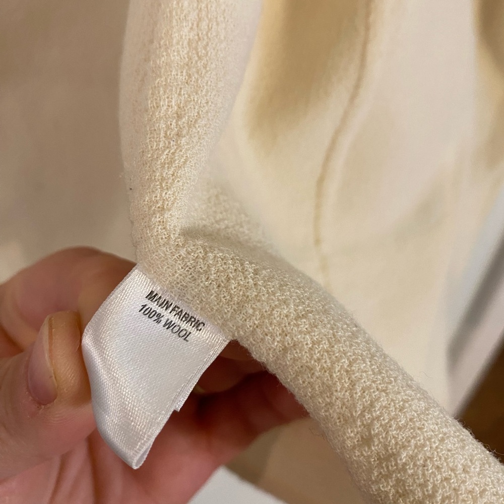 St. John 100% wool blazer size 8 - Picture 9 of 15